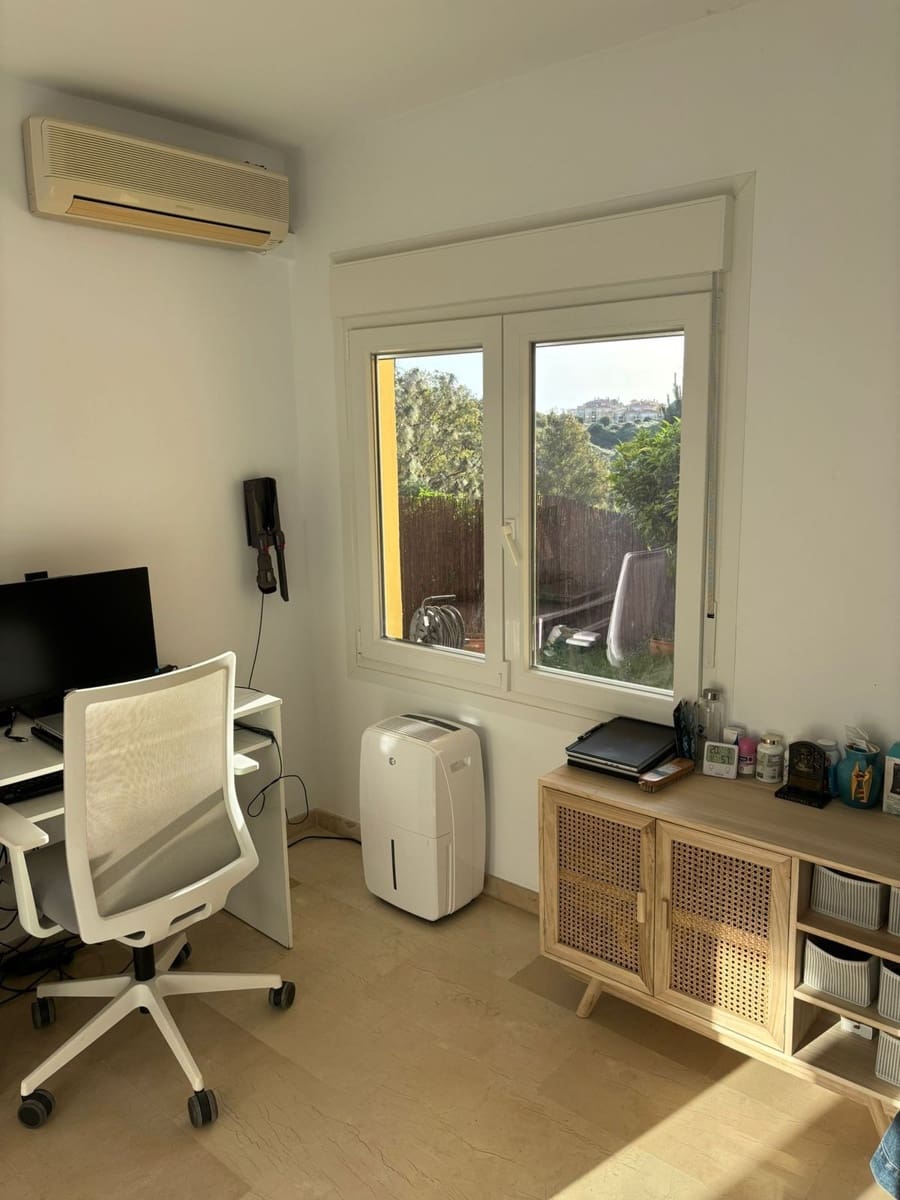 3 bedroom Townhouse for sale in Calahonda with pool - € 568,000 (Ref: 9974062)