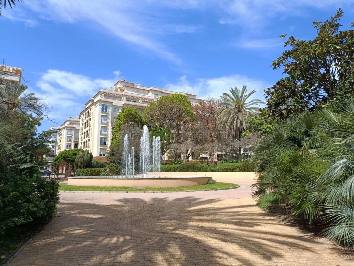 2 quarto Apartamento para venda em Estepona com garagem - 509 000 € (Ref: 9974068)