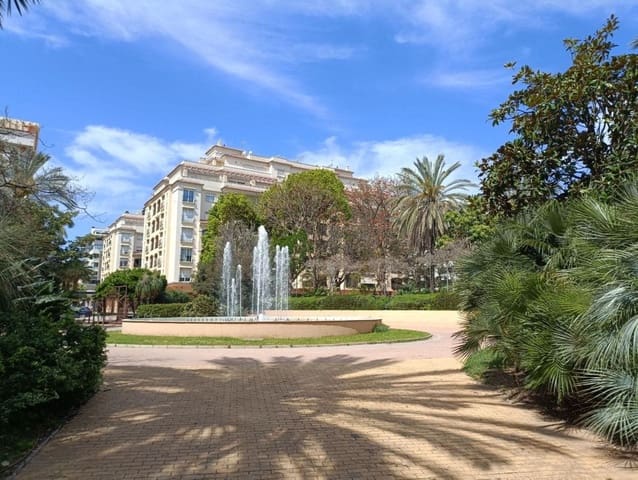 2 quarto Apartamento para venda em Estepona com garagem - 509 000 € (Ref: 9974068)