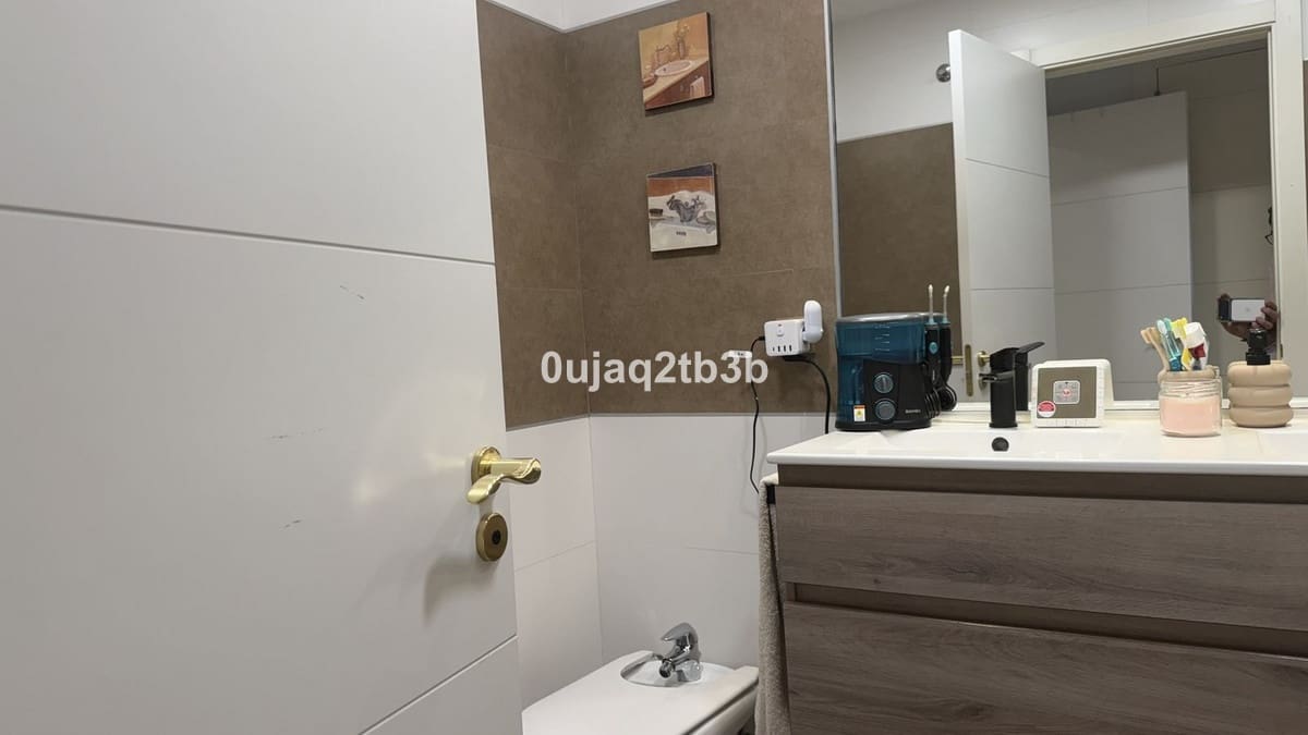 2 makuuhuone Huoneisto myytävänä paikassa Benahavis mukana uima-altaan 
autotalli - 526 000 € (Ref: 9974073)