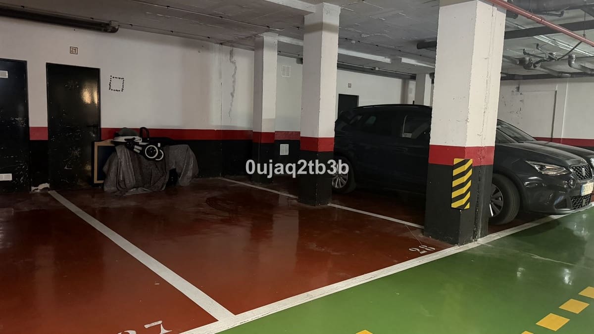2 makuuhuone Huoneisto myytävänä paikassa Benahavis mukana uima-altaan 
autotalli - 526 000 € (Ref: 9974073)