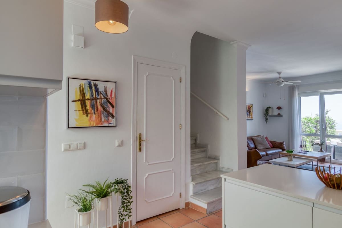 3 Zimmer Doppelhaus zu verkaufen in Mijas mit Pool - 495.000 € (Ref: 9974074)