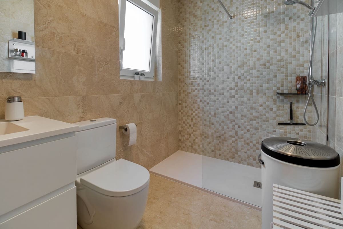 3 Zimmer Doppelhaus zu verkaufen in Mijas mit Pool - 495.000 € (Ref: 9974074)