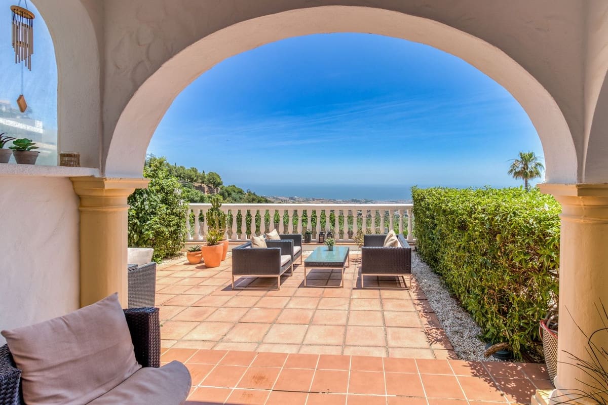 3 Zimmer Doppelhaus zu verkaufen in Mijas mit Pool - 495.000 € (Ref: 9974074)