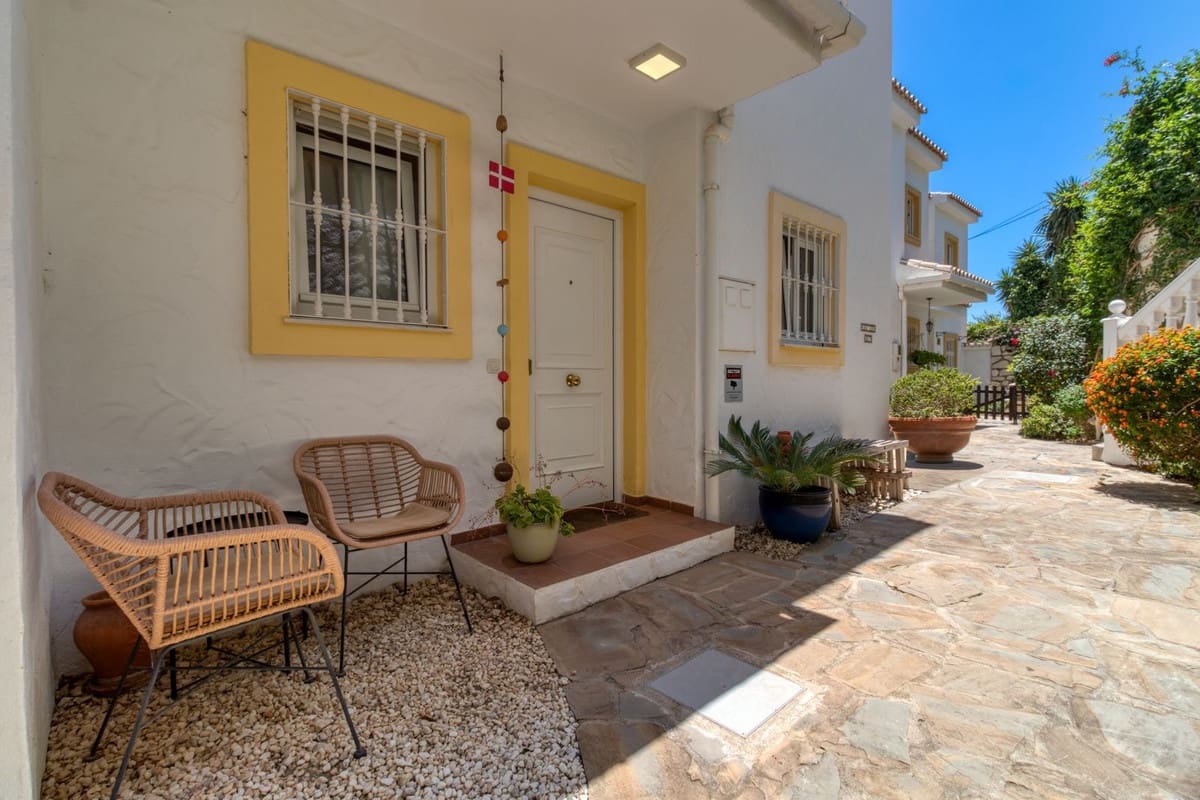 3 Zimmer Doppelhaus zu verkaufen in Mijas mit Pool - 495.000 € (Ref: 9974074)