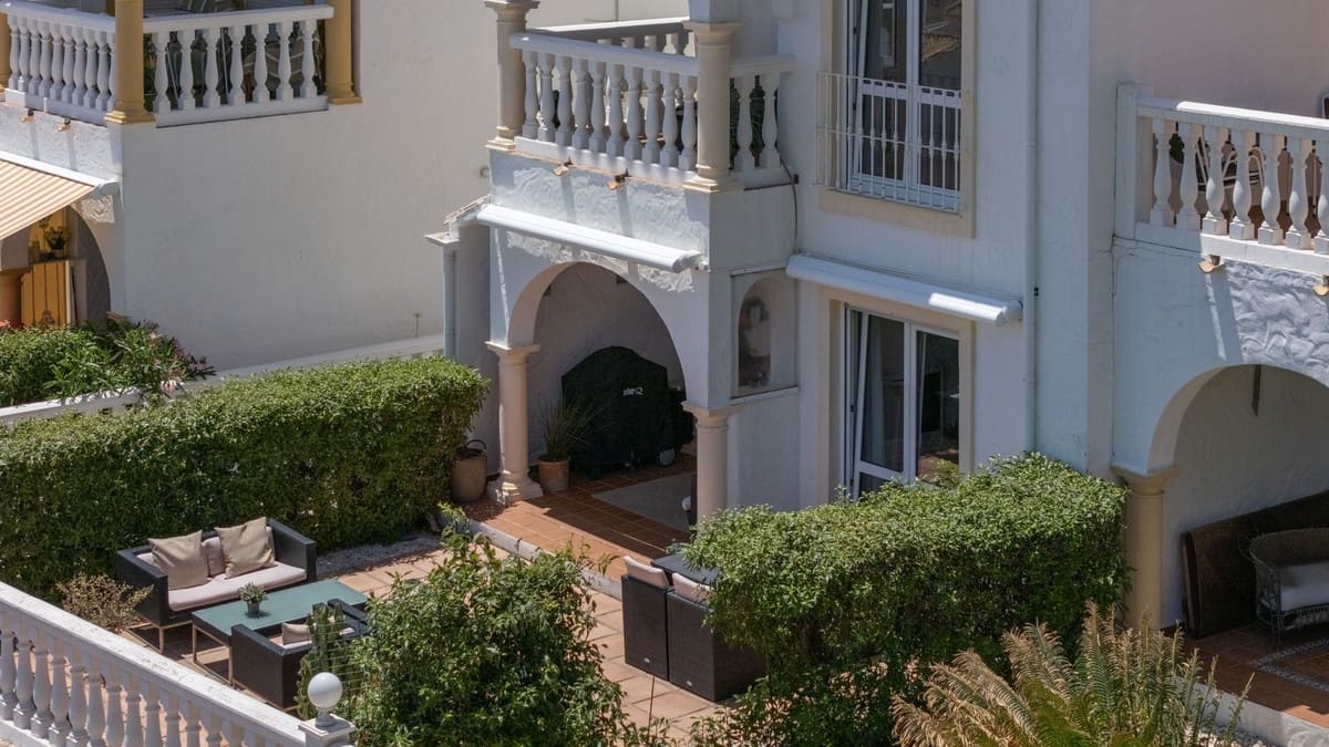 3 Zimmer Doppelhaus zu verkaufen in Mijas mit Pool - 495.000 € (Ref: 9974074)