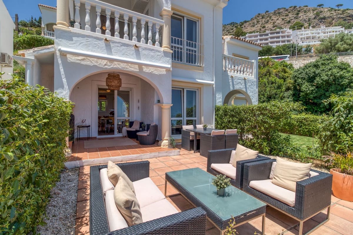 3 Zimmer Doppelhaus zu verkaufen in Mijas mit Pool - 495.000 € (Ref: 9974074)