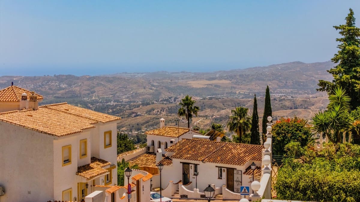 3 Zimmer Doppelhaus zu verkaufen in Mijas mit Pool - 495.000 € (Ref: 9974074)