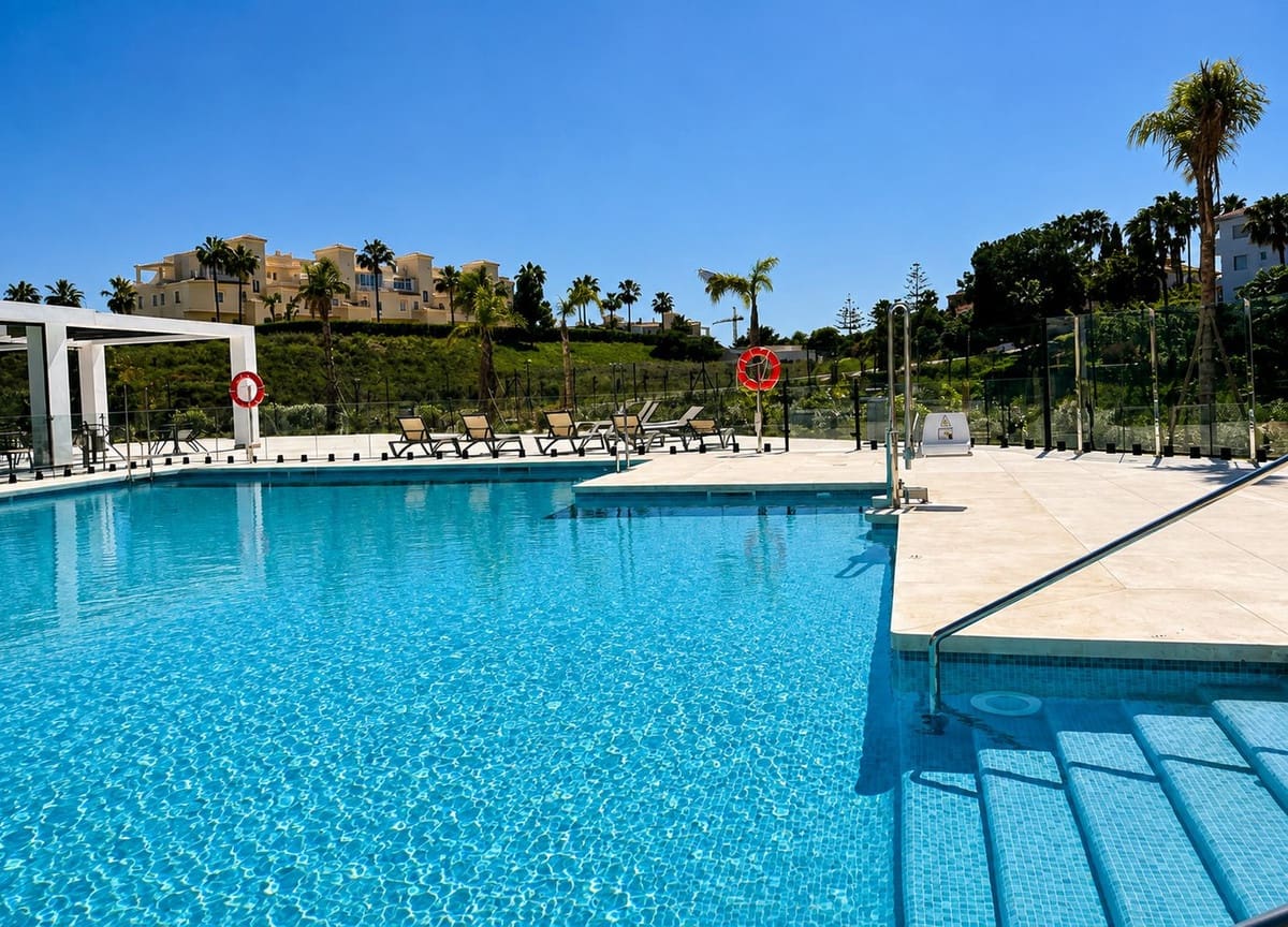 2 bedroom Apartment for sale in El Faro with pool - € 510,000 (Ref: 9974075)