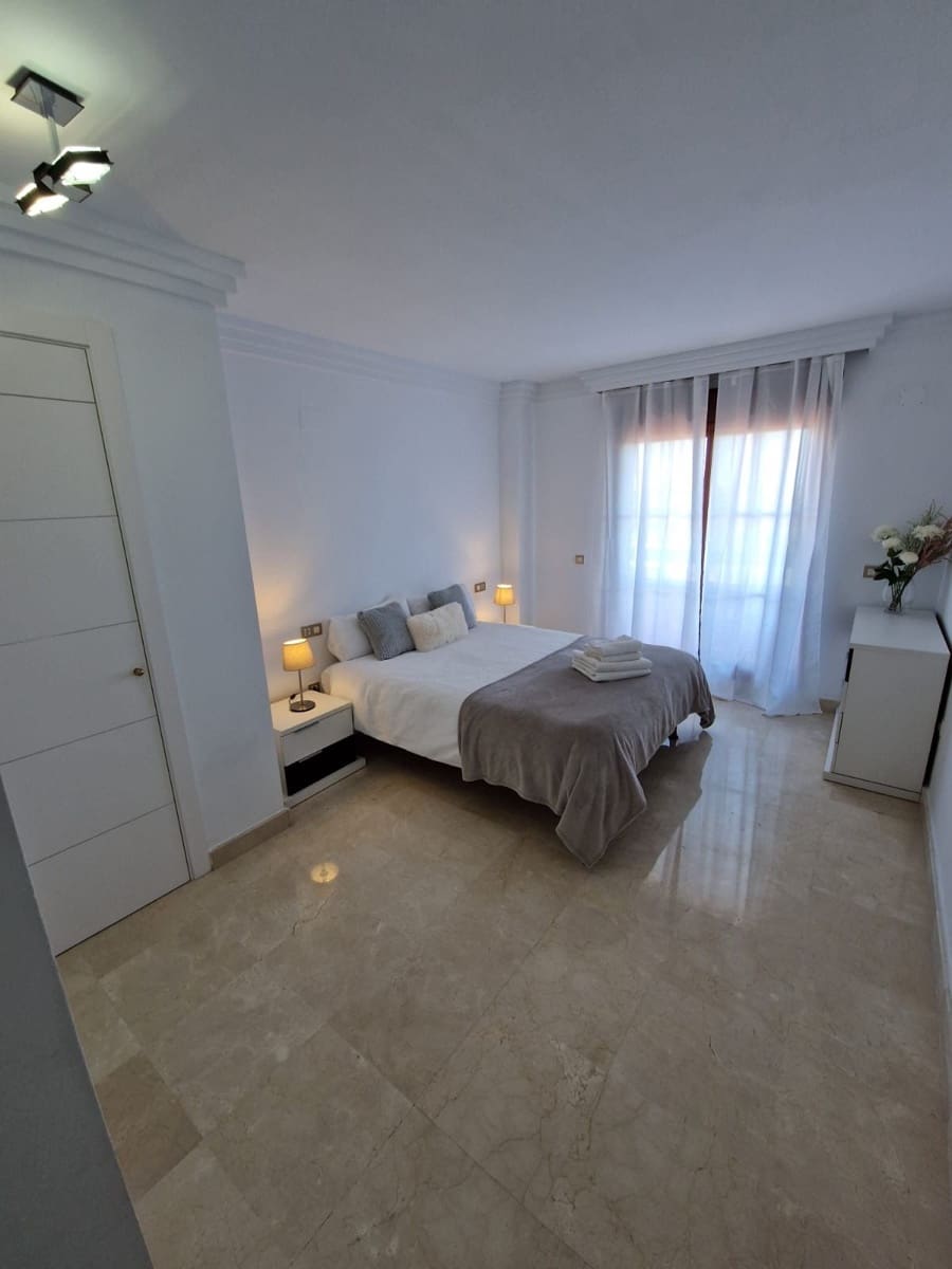 2 bedroom Apartment for sale in Benahavis with pool garage - € 549,500 (Ref: 9974076)