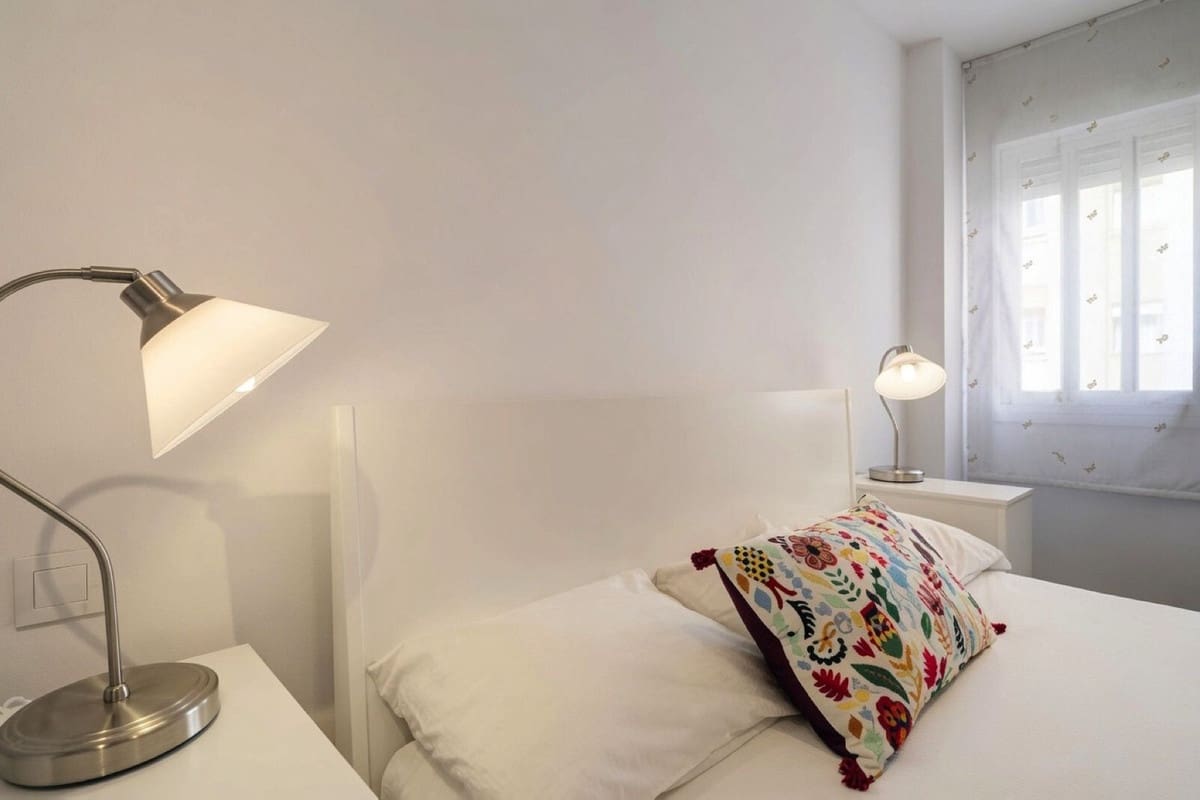Apartamento de 4 habitaciones en Marbella en venta con piscina - 557.000 € (Ref: 9974077)