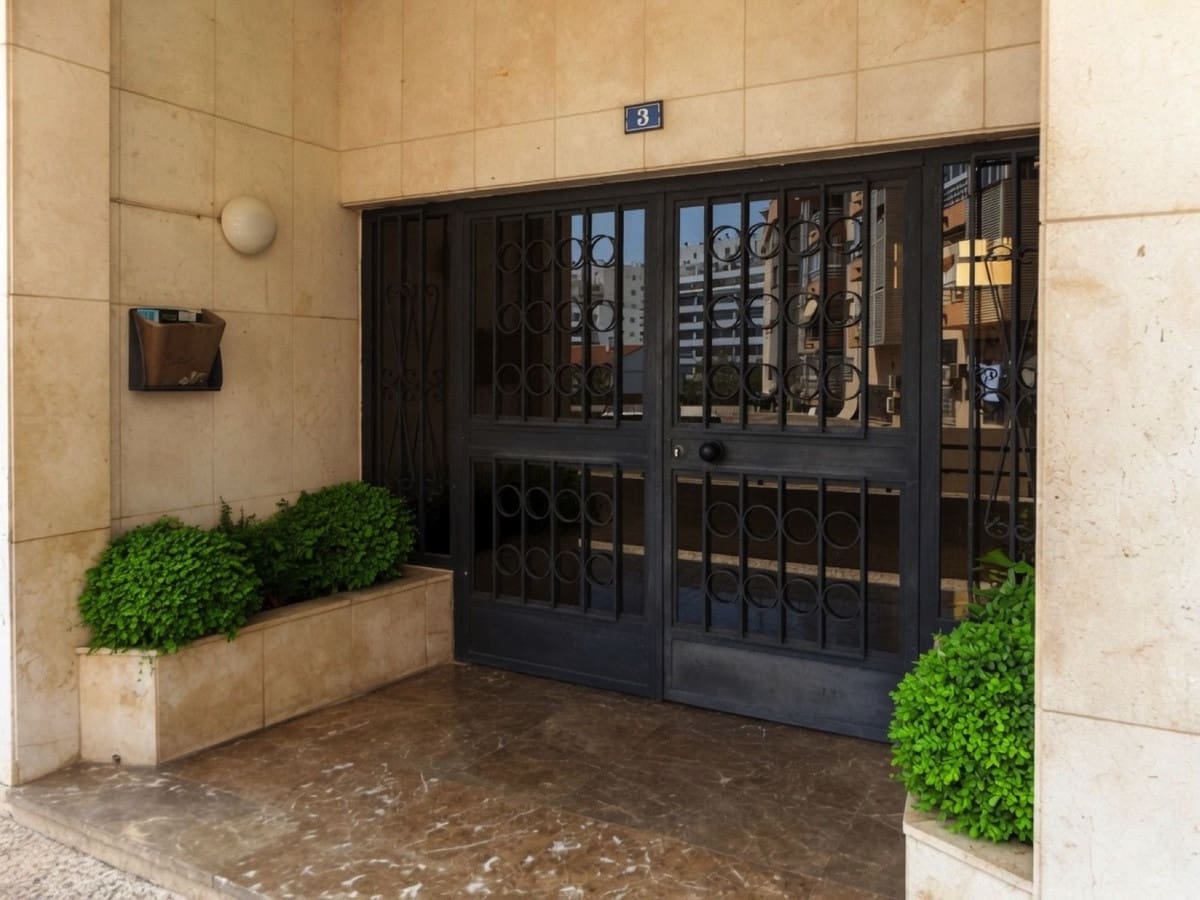 Apartamento de 4 habitaciones en Marbella en venta con piscina - 557.000 € (Ref: 9974077)