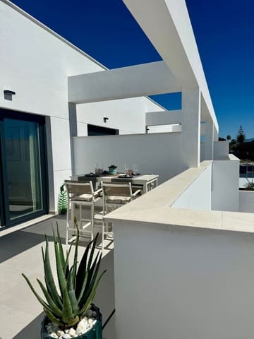 Apartamento de 2 habitaciones en Estepona en venta con piscina - 525.000 € (Ref: 9974082)