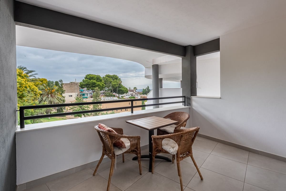 2 soveværelse Lejlighed til salg i Torremolinos med swimmingpool - € 495.000 (Ref: 9974084)