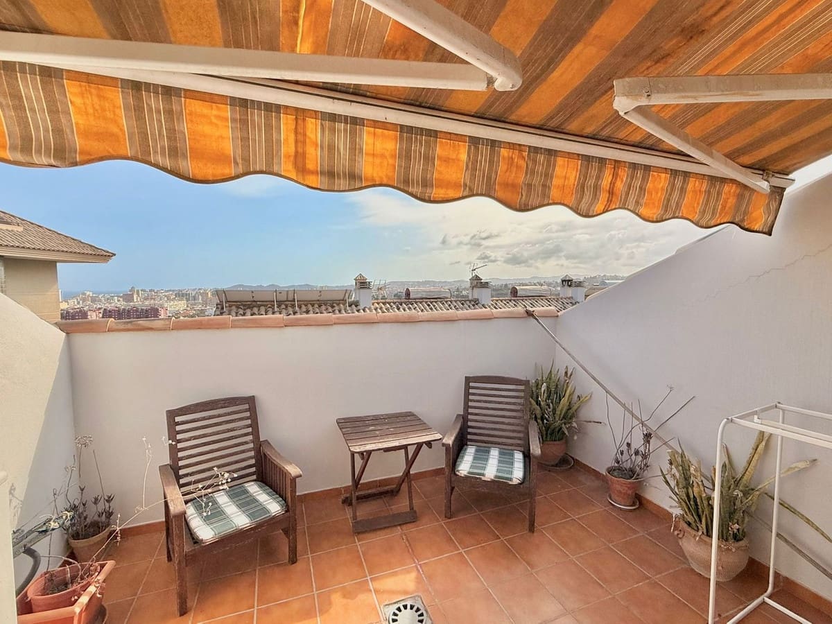 3 slaapkamer Halfvrijstaande villa te koop in Fuengirola met zwembad garage - € 499.000 (Ref: 9974085)
