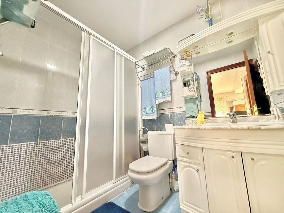 3 slaapkamer Halfvrijstaande villa te koop in Fuengirola met zwembad garage - € 499.000 (Ref: 9974085)