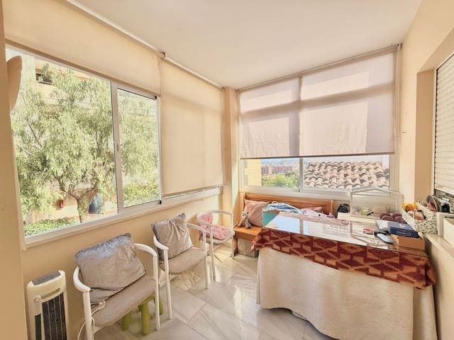 Pareado de 3 habitaciones en Torreblanca, Fuengirola en venta con piscina garaje - 499.000 € (Ref: 9974085)