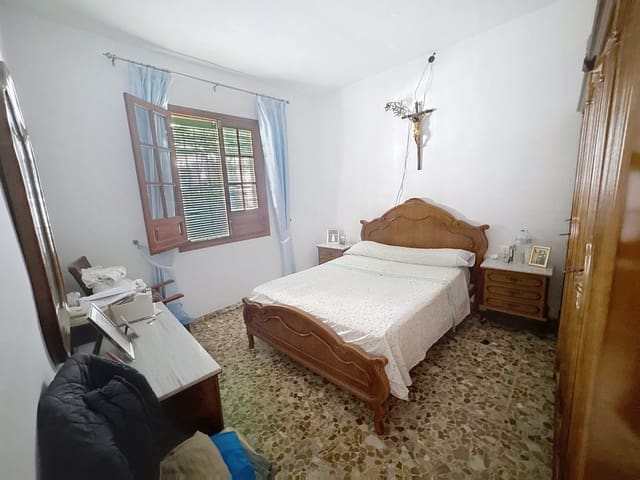 5 soverom Hus til salgs i Estepona - € 552 000 (Ref: 9974087)