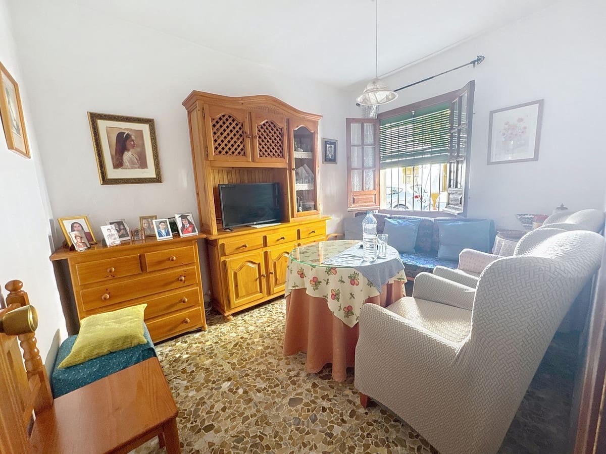 5 soverom Hus til salgs i Estepona - € 552 000 (Ref: 9974087)