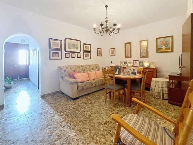 5 soverom Hus til salgs i Estepona - € 552 000 (Ref: 9974087)
