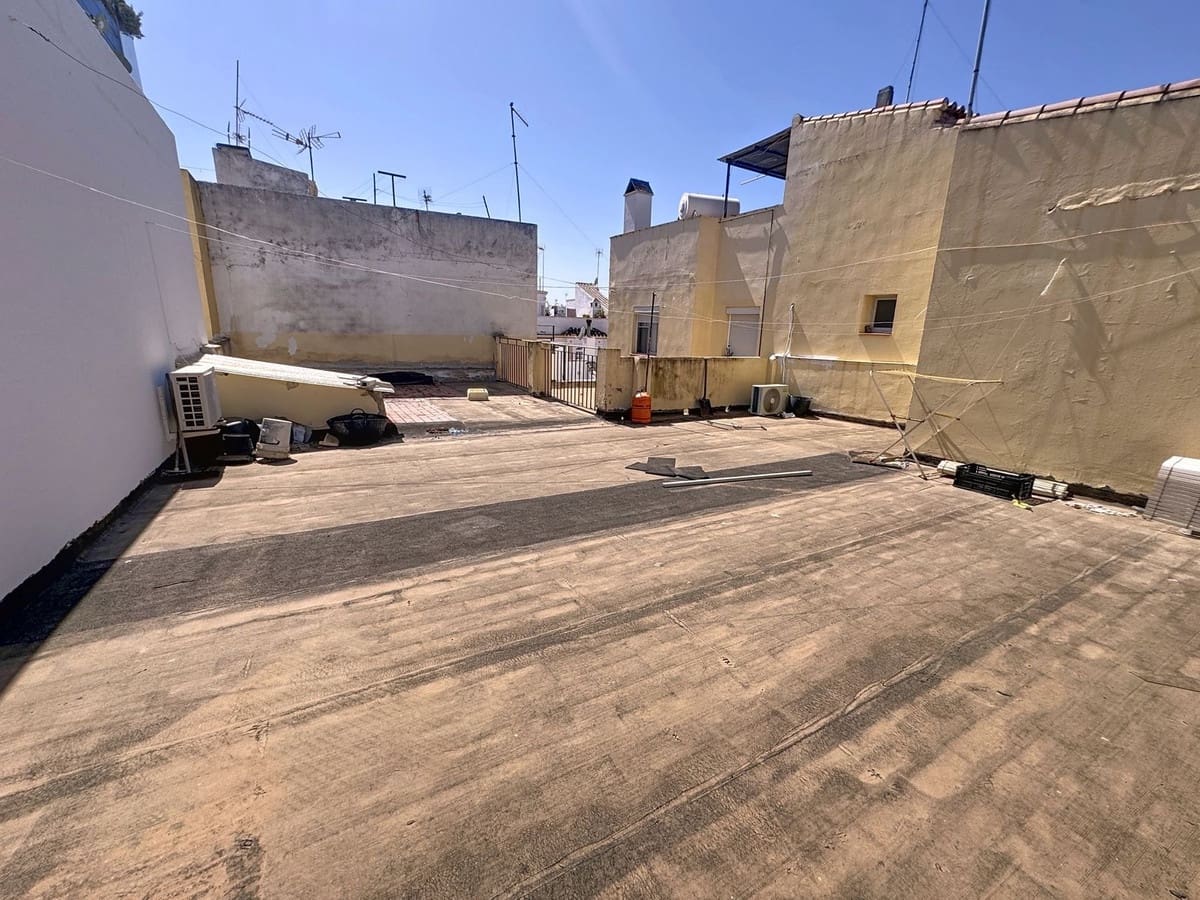 5 soverom Hus til salgs i Estepona - € 552 000 (Ref: 9974087)