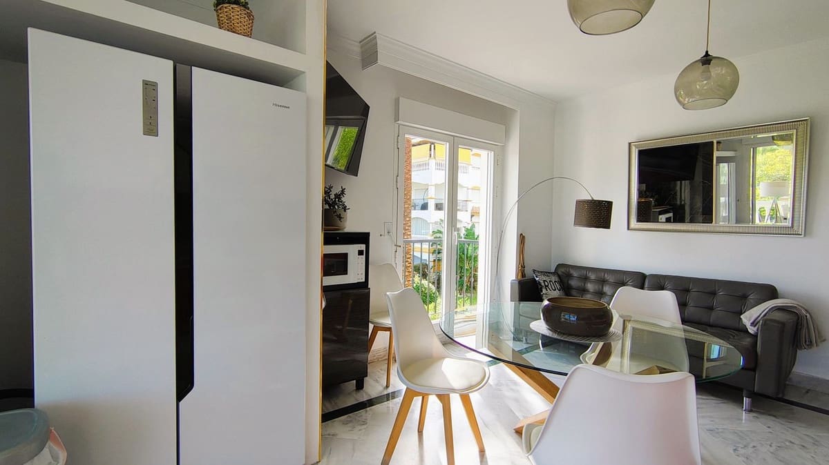 4 soveværelse Lejlighed til salg i Nueva Andalucia med swimmingpool - € 514.000 (Ref: 9974089)