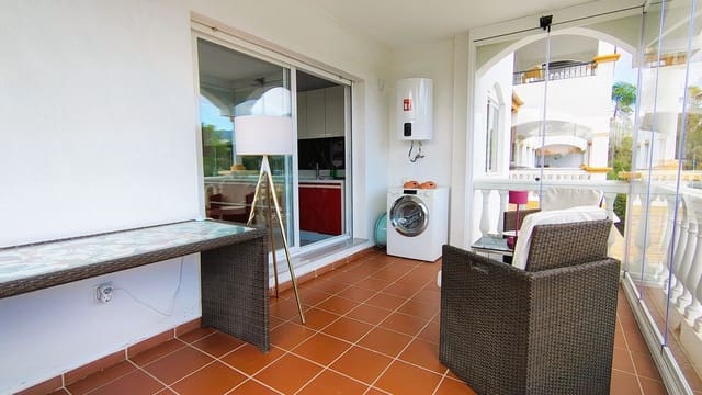 4 soveværelse Lejlighed til salg i Nueva Andalucia, Marbella med swimmingpool - € 514.000 (Ref: 9974089)