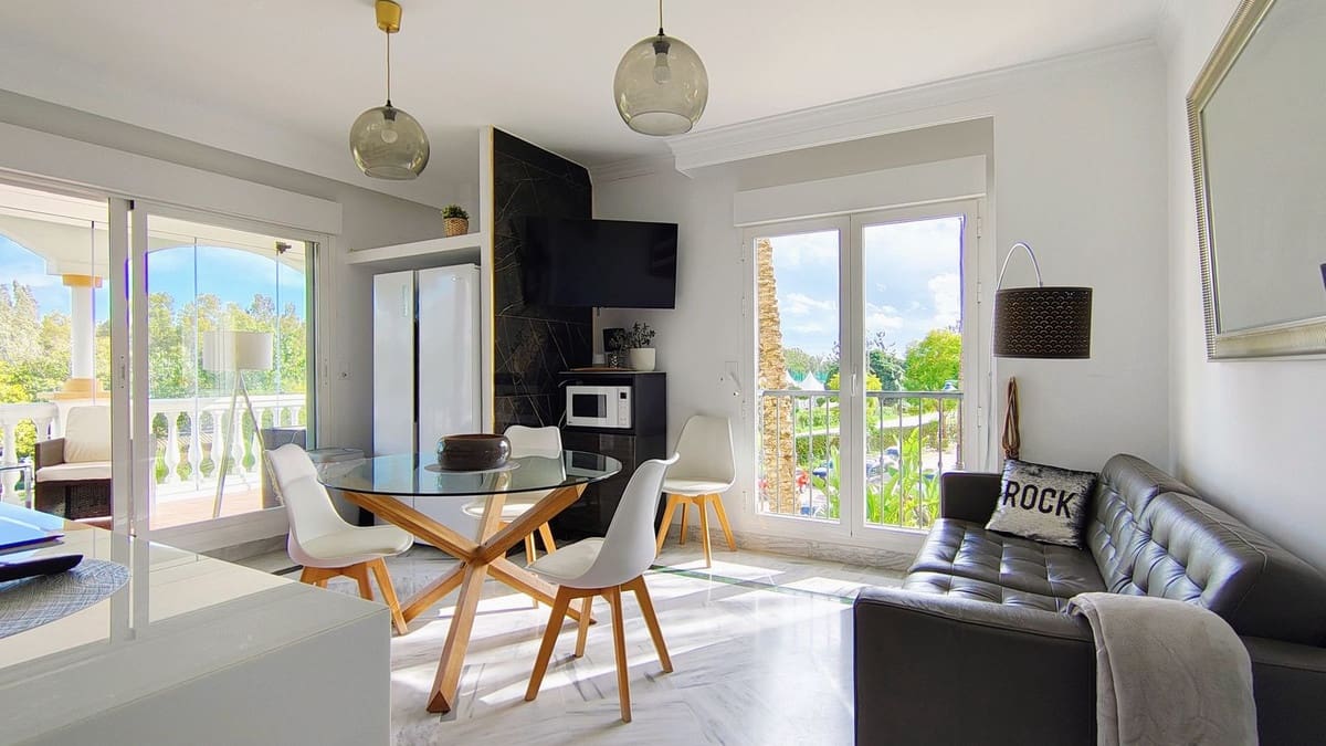 4 soveværelse Lejlighed til salg i Nueva Andalucia med swimmingpool - € 514.000 (Ref: 9974089)
