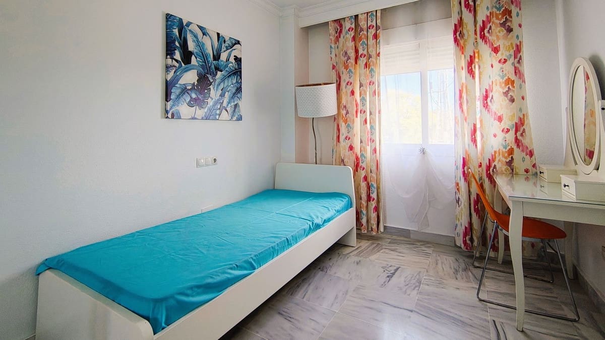 4 soveværelse Lejlighed til salg i Nueva Andalucia med swimmingpool - € 514.000 (Ref: 9974089)
