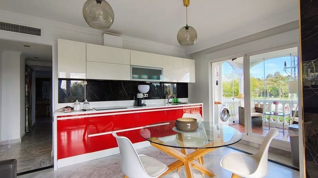 4 soveværelse Lejlighed til salg i Nueva Andalucia, Marbella med swimmingpool - € 514.000 (Ref: 9974089)