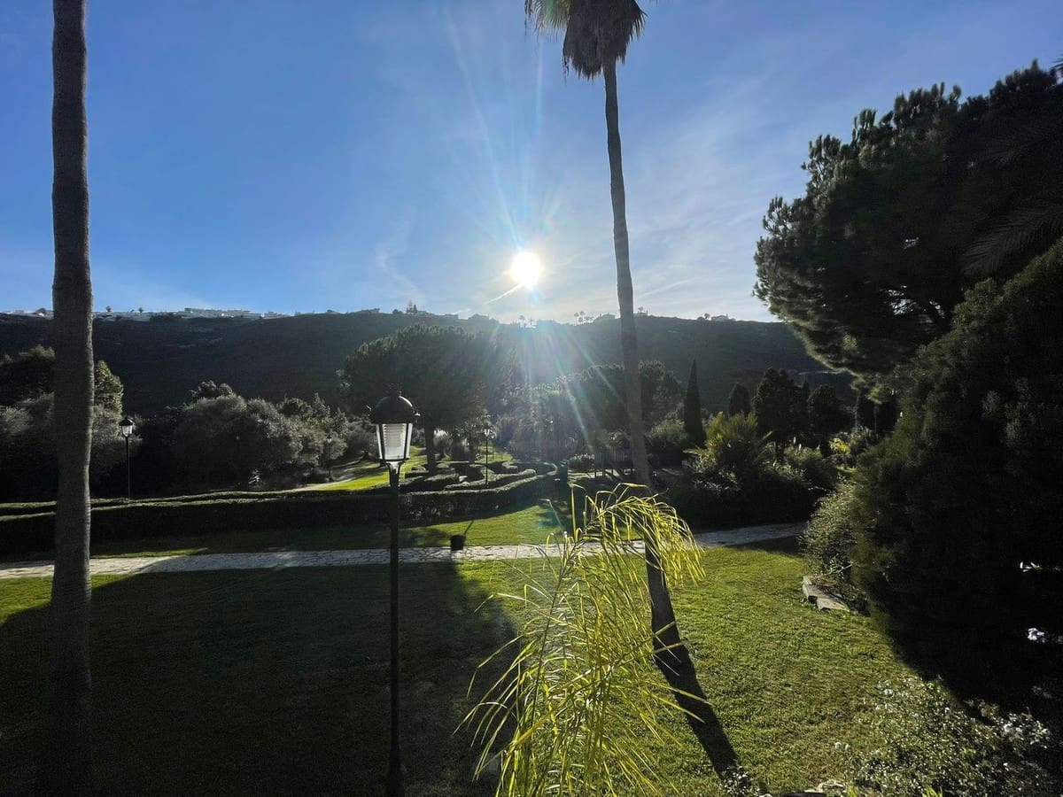 3 bedroom Semi-detached Villa for sale in Manilva with pool garage - € 560,000 (Ref: 9974091)