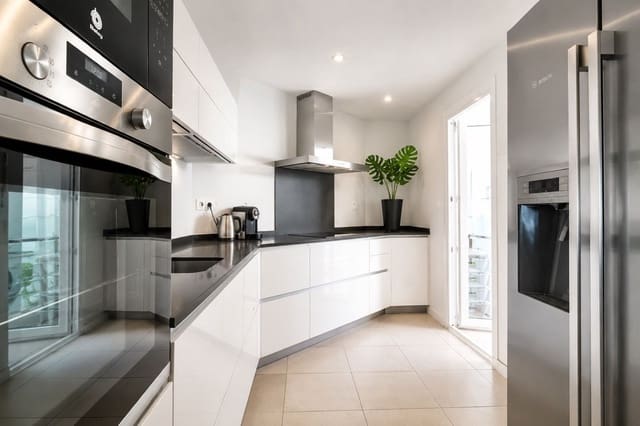 3 soverom Leilighet til salgs i Nueva Andalucia, Marbella med svømmebasseng garasje - € 499 000 (Ref: 9974093)
