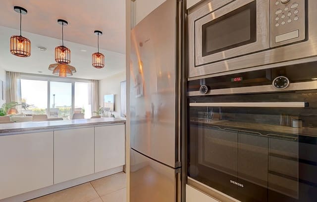 3 soverom Leilighet til salgs i Benalmádena med svømmebasseng - € 570 000 (Ref: 9974094)
