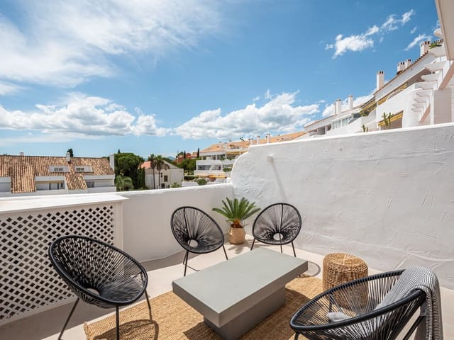 2 soverom Leilighet til salgs i Nueva Andalucia, Marbella - € 495 000 (Ref: 9974095)