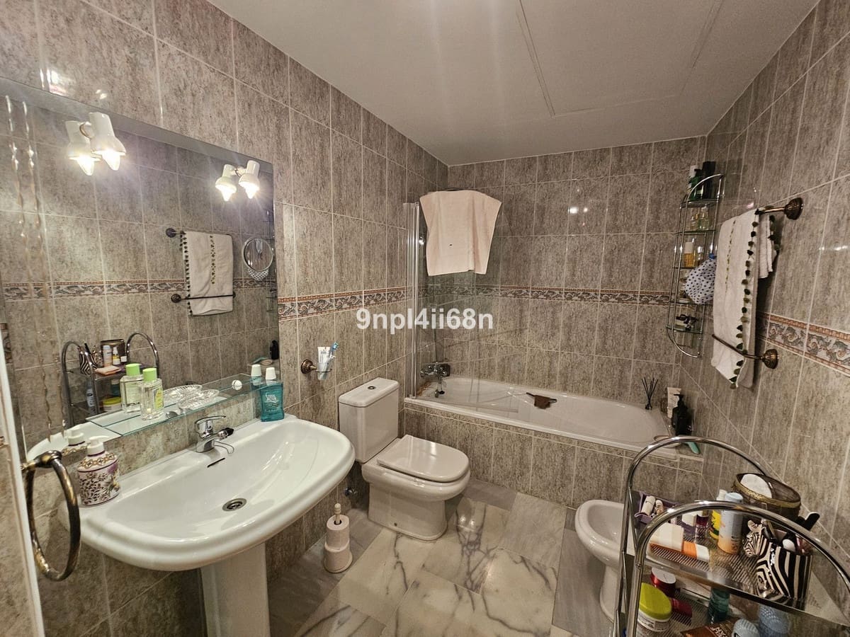 3 sypialnia Apartament na sprzedaż w Miraflores z basenem - 450 000 € (Ref: 9974097)