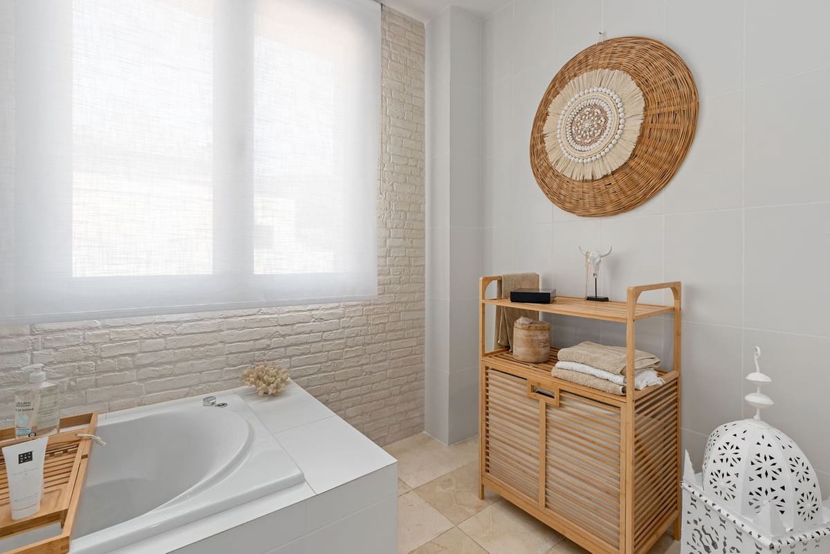 3 sovrum Lägenhet till salu i Estepona med pool garage - 545 000 € (Ref: 9974098)