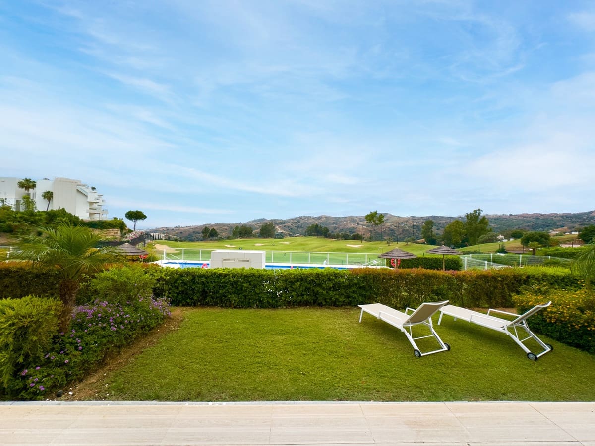 2 soveværelse Lejlighed til salg i La Cala Golf med swimmingpool - € 515.000 (Ref: 9974100)