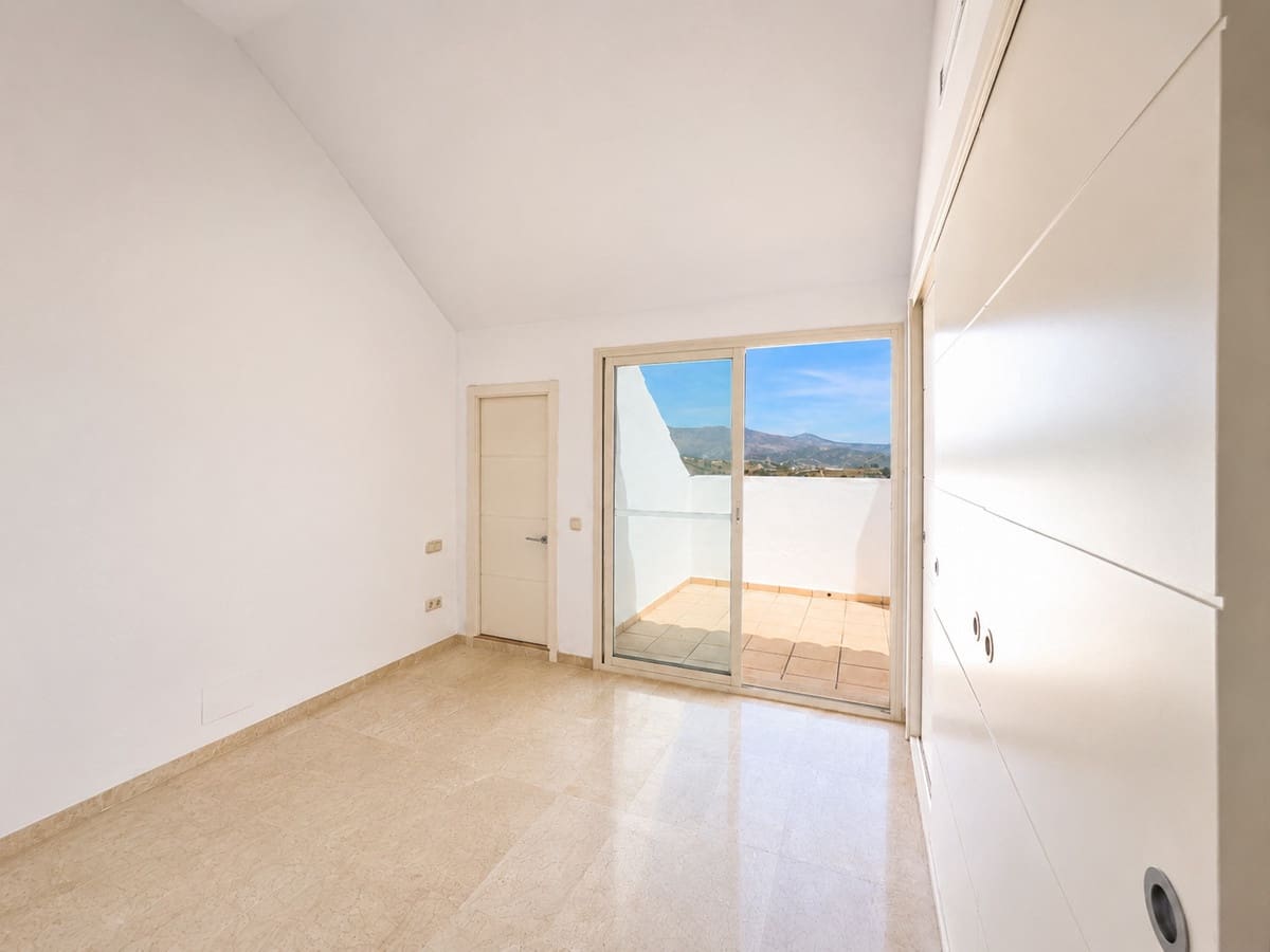Casa de 3 habitaciones en La Cala Golf en venta con piscina - 525.000 € (Ref: 9974101)