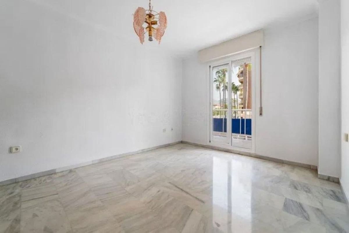 Apartamento de 3 habitaciones en Fuengirola en venta con piscina - 539.000 € (Ref: 9974102)