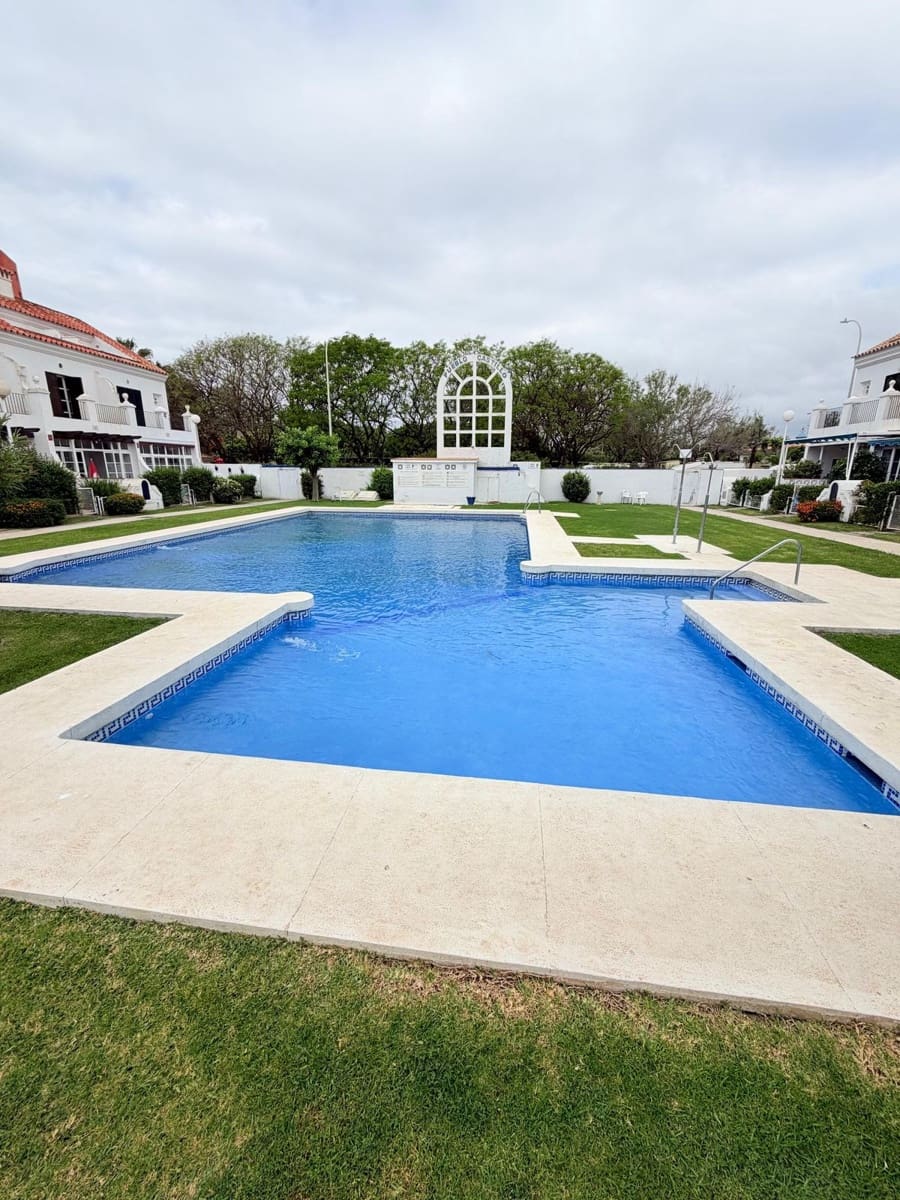 Apartamento de 3 habitaciones en Fuengirola en venta con piscina - 539.000 € (Ref: 9974102)