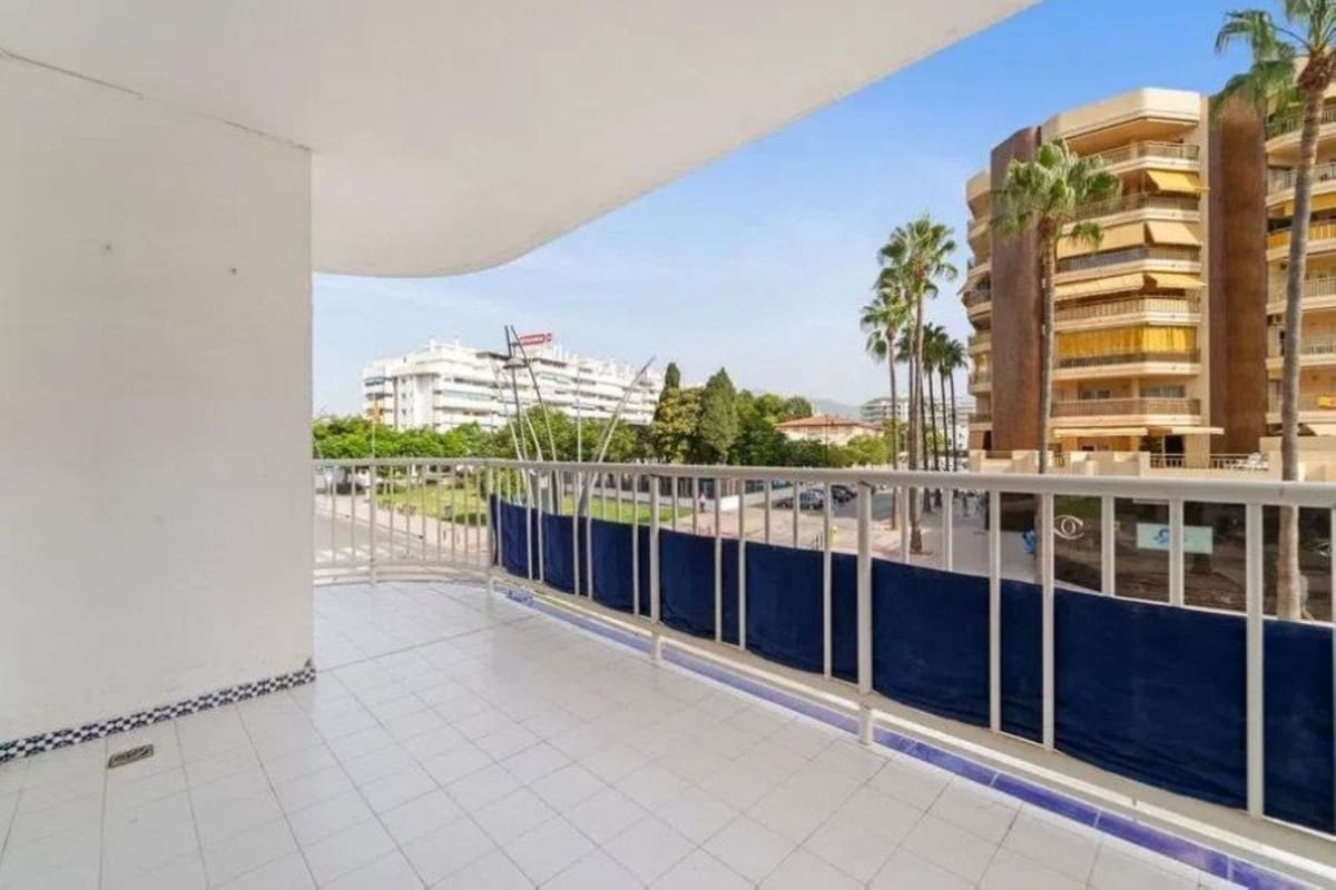 Apartamento de 3 habitaciones en Fuengirola en venta con piscina - 539.000 € (Ref: 9974102)
