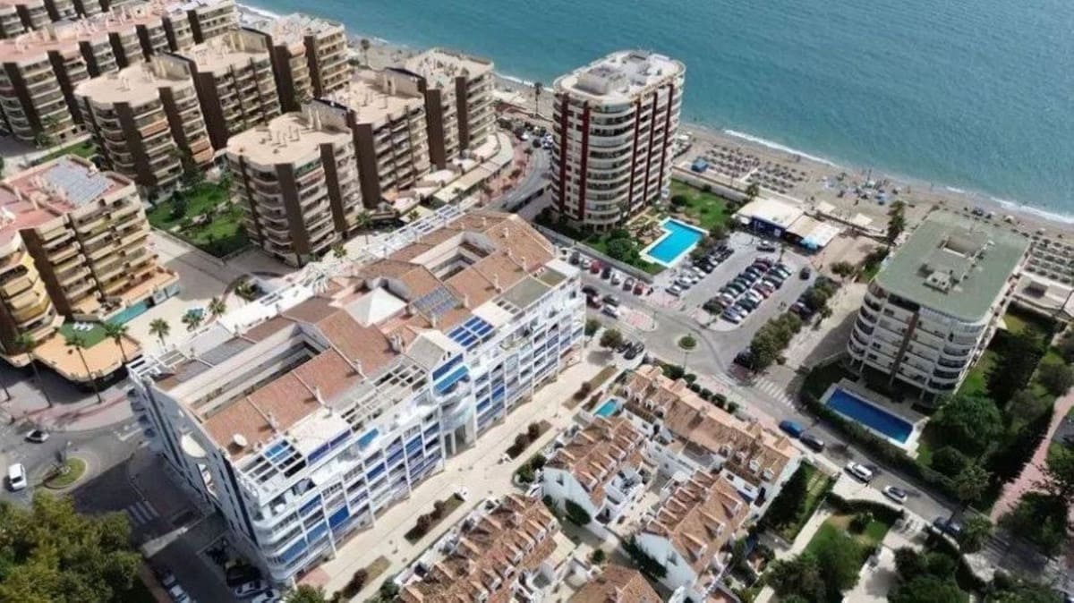 Apartamento de 3 habitaciones en Fuengirola en venta con piscina - 539.000 € (Ref: 9974102)