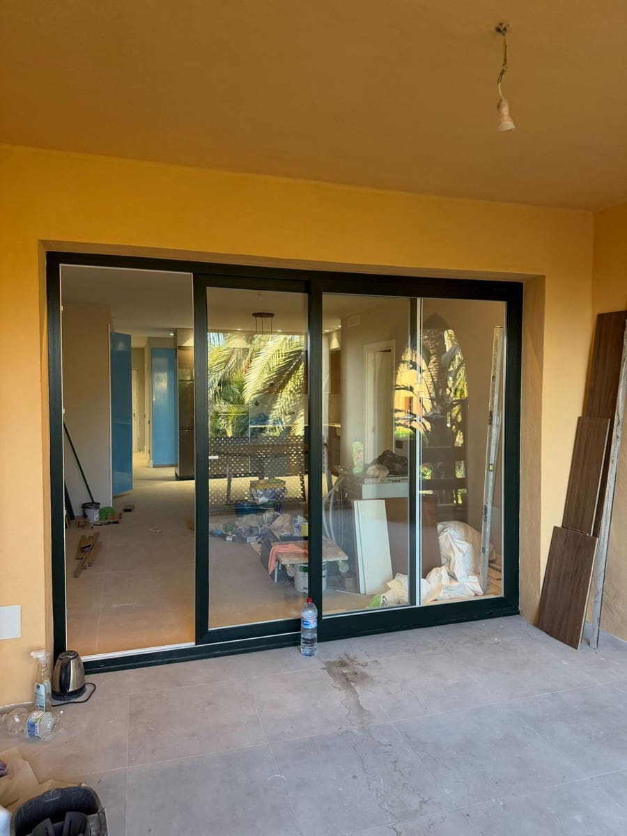 3 soverom Leilighet til salgs i New Golden Mile med svømmebasseng - € 525 000 (Ref: 9974104)
