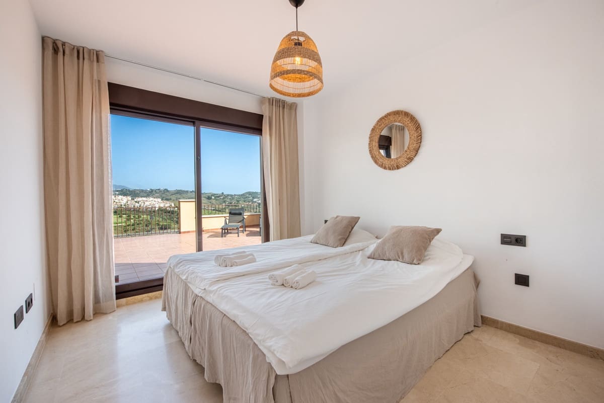 2 soverom Leilighet til salgs i La Cala de Mijas med svømmebasseng - € 499 000 (Ref: 9974105)