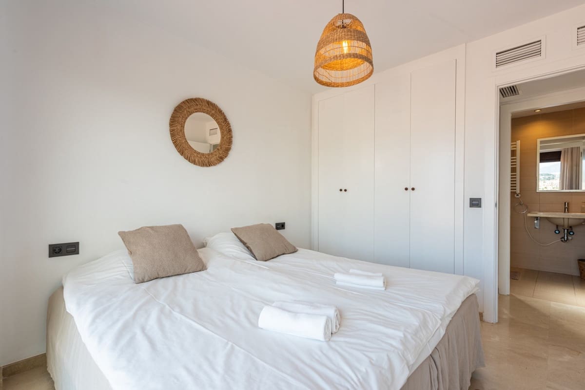 2 soverom Leilighet til salgs i La Cala de Mijas med svømmebasseng - € 499 000 (Ref: 9974105)