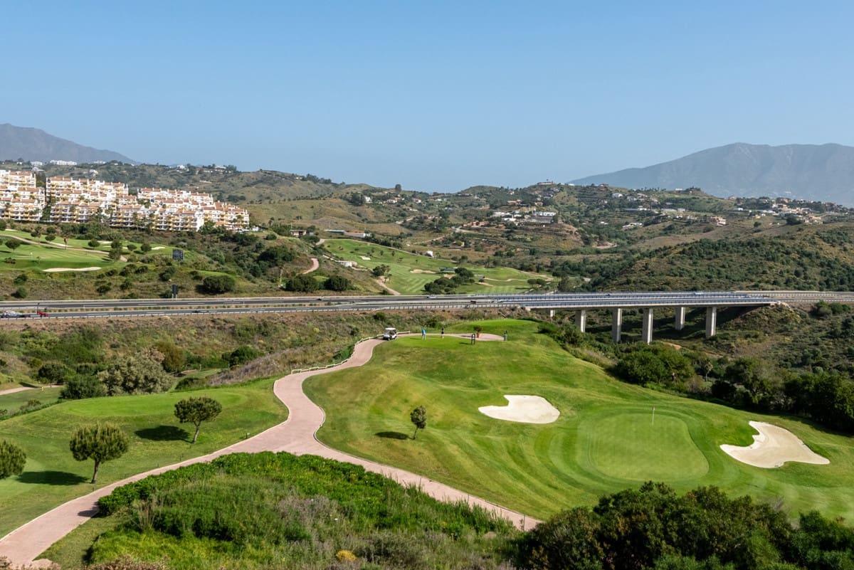 2 soverom Leilighet til salgs i La Cala de Mijas med svømmebasseng - € 499 000 (Ref: 9974105)
