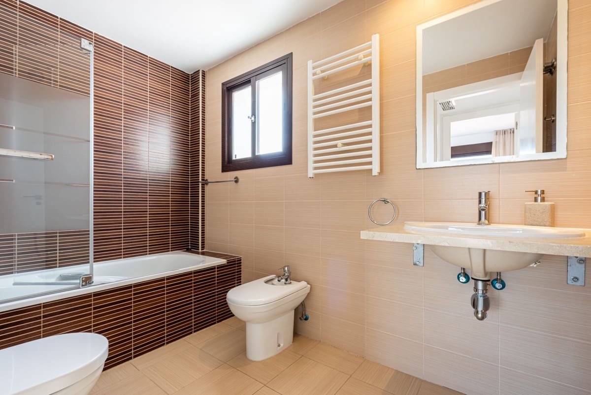 2 soverom Leilighet til salgs i La Cala de Mijas med svømmebasseng - € 499 000 (Ref: 9974105)