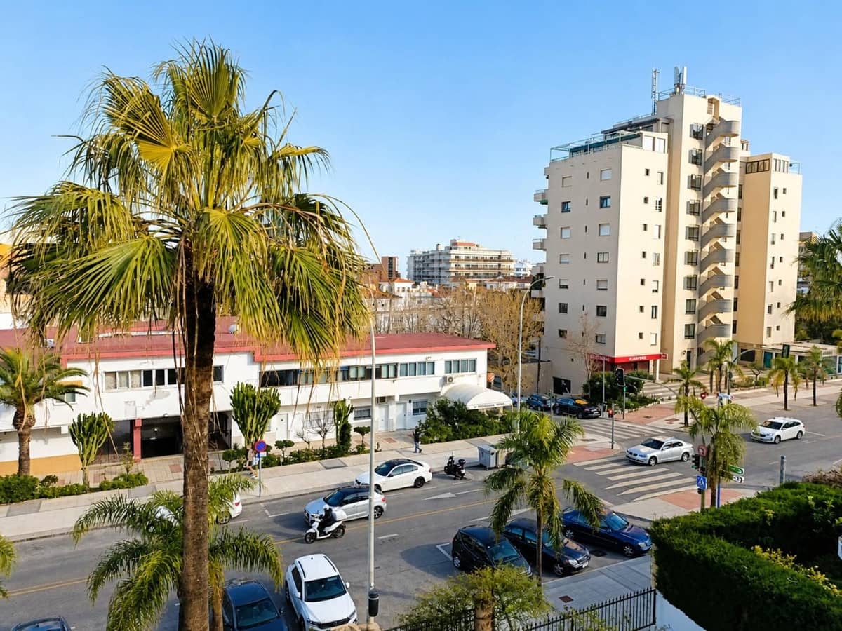 2 soveværelse Lejlighed til salg i Torremolinos med swimmingpool - € 532.000 (Ref: 9974106)