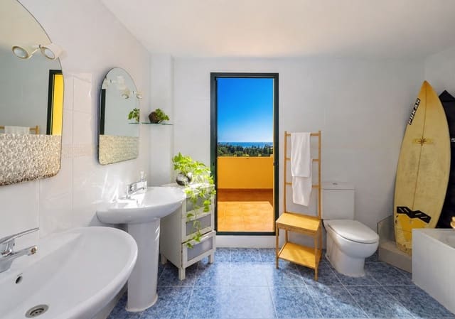 3 soveværelse Lejlighed til salg i Selwo, Estepona med swimmingpool garage - € 529.000 (Ref: 9974107)