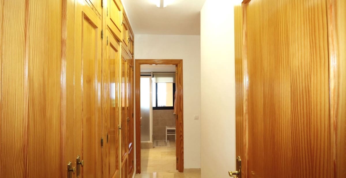 3 soverom Leilighet til salgs i New Golden Mile med svømmebasseng - € 495 000 (Ref: 9974109)